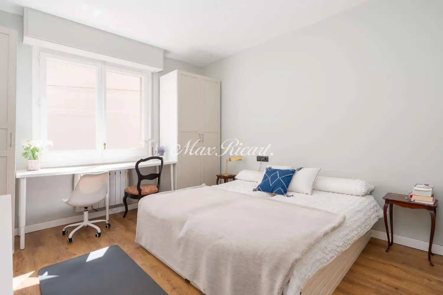 Bedroom of Flat for sale in Barcelona  with Heating, Terrace and Balcony