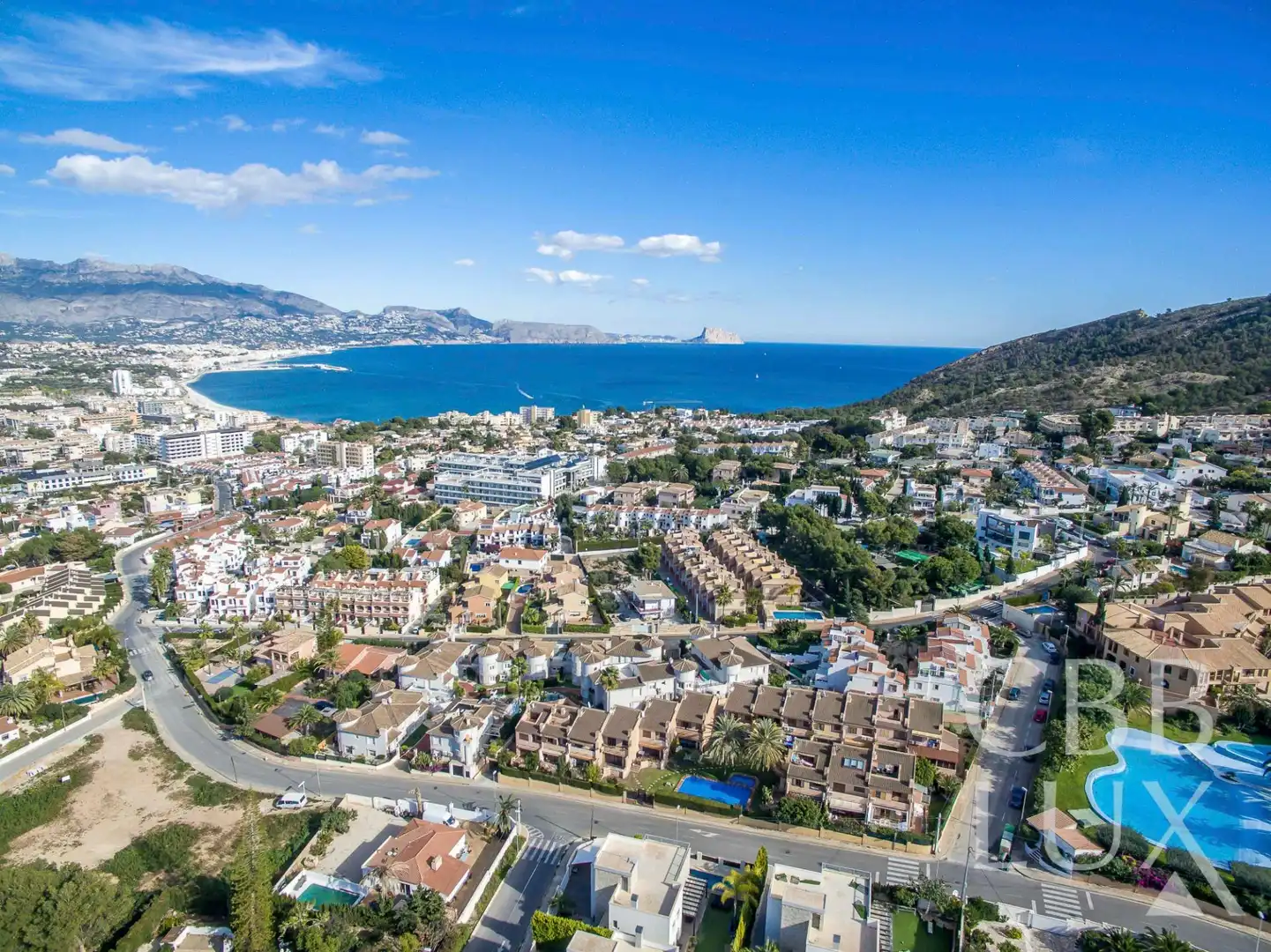 Vista exterior de Apartament en venda en L'Alfàs del Pi amb Aire condicionat, Moblat i Piscina comunitària