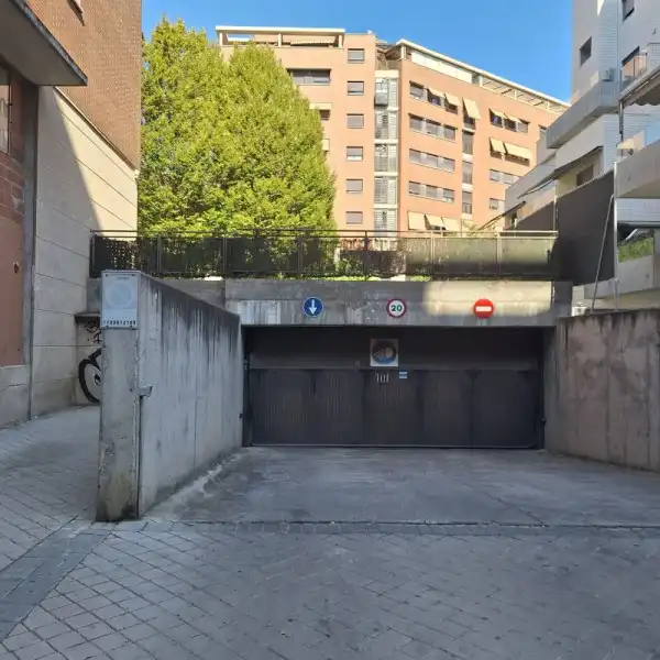 Commercial properties for sale in Calle del Obolo, 19, PAU de Carabanchel