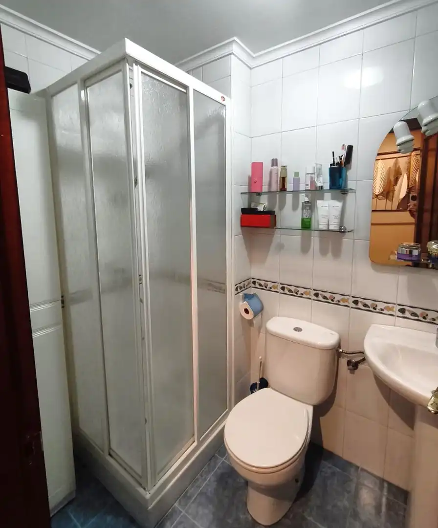 Piso en venta en Carretera Carretera Estación, San Claudio - Trubia - Las Caldas