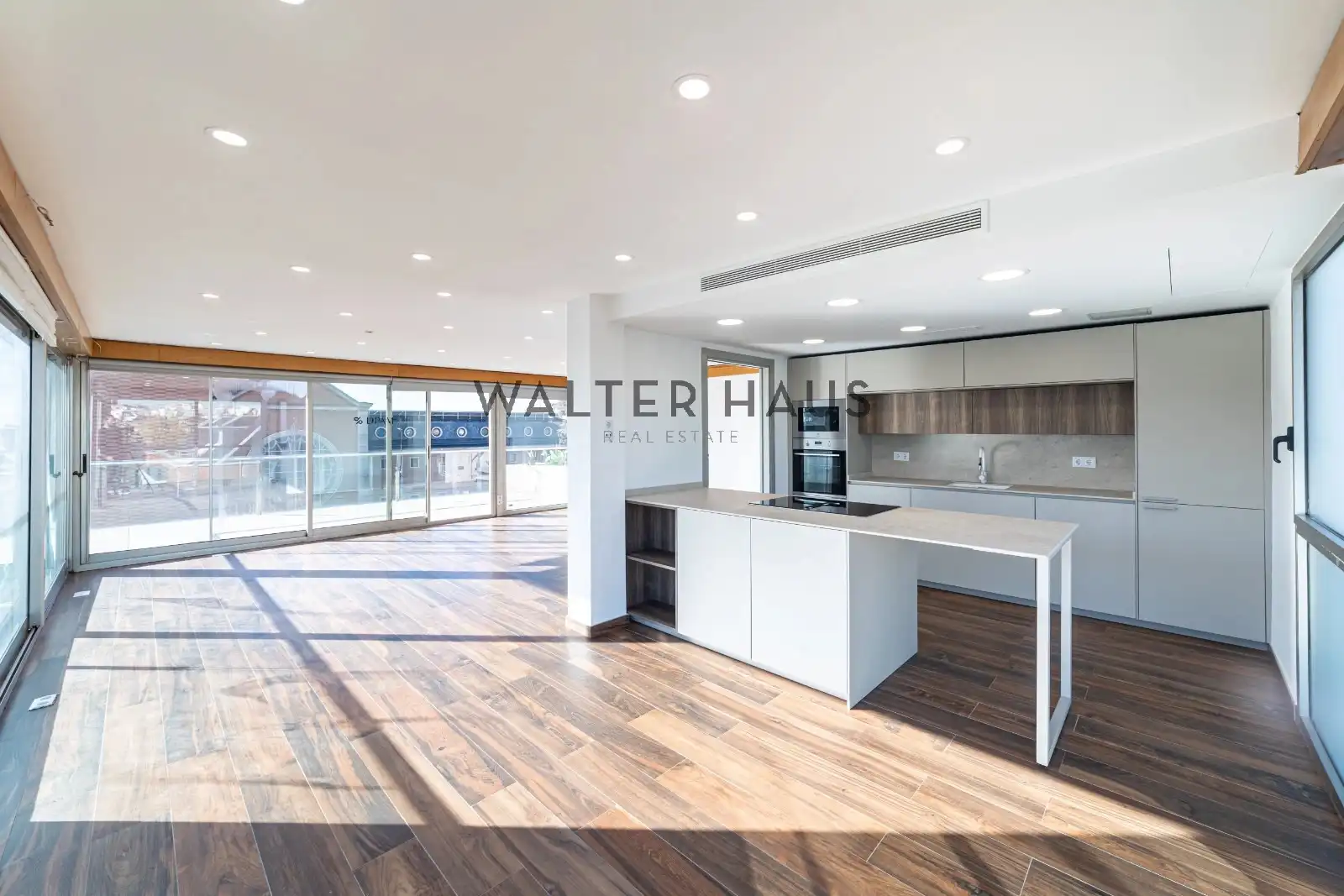 Cocina de Piso en venta en Madrid con Aire acondicionado, Calefacción y Jardín privado