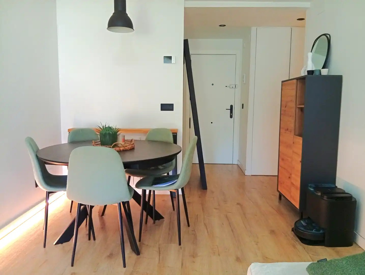 Dining room of Flat for sale in Madrid  with Air Conditioner, Heating and Storage room