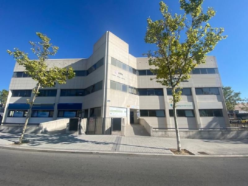Exterior view of Premises for sale in Las Rozas de Madrid  with Air Conditioner