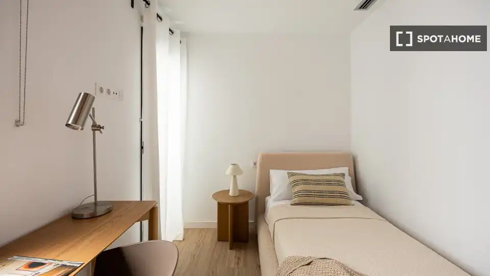 Flat with terrace to rent in Ciutat Vella, imagen 16