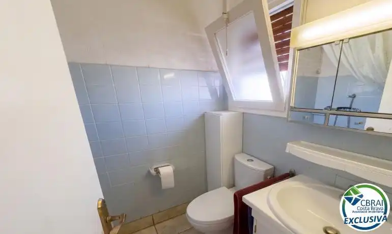 Bathroom of Flat for sale in Roses  with Terrace, Furnished and TV