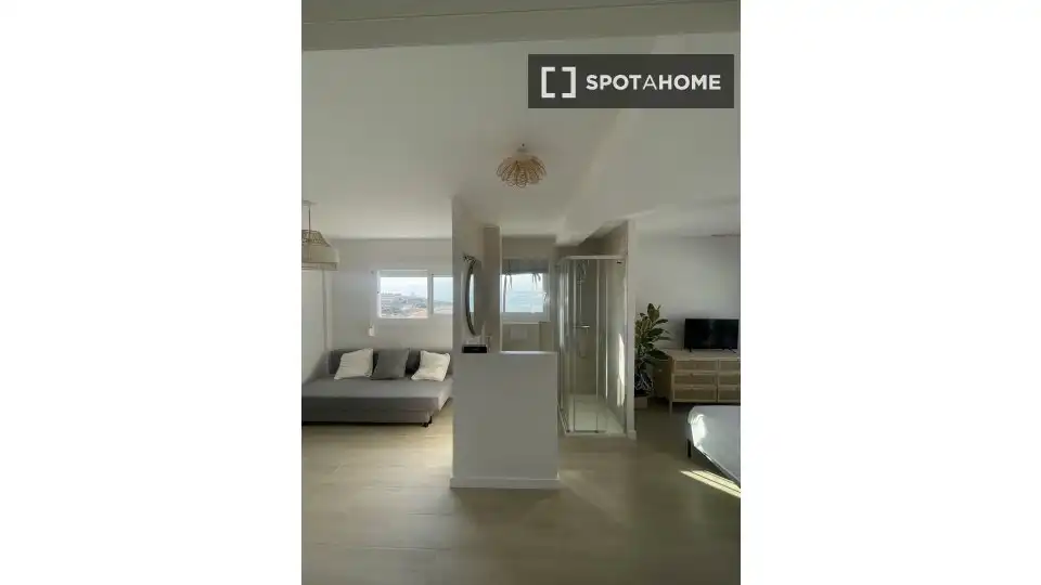 Dormitori de Apartament per a compartir en Playa de San Juan - El Cabo de las Huertas