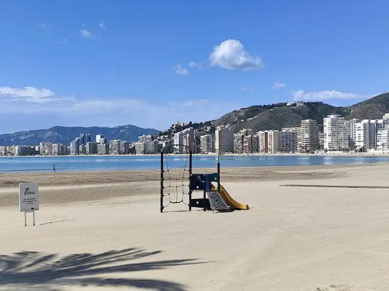 Vista exterior de Apartamento en venta en Cullera con Terraza, Amueblado y Horno
