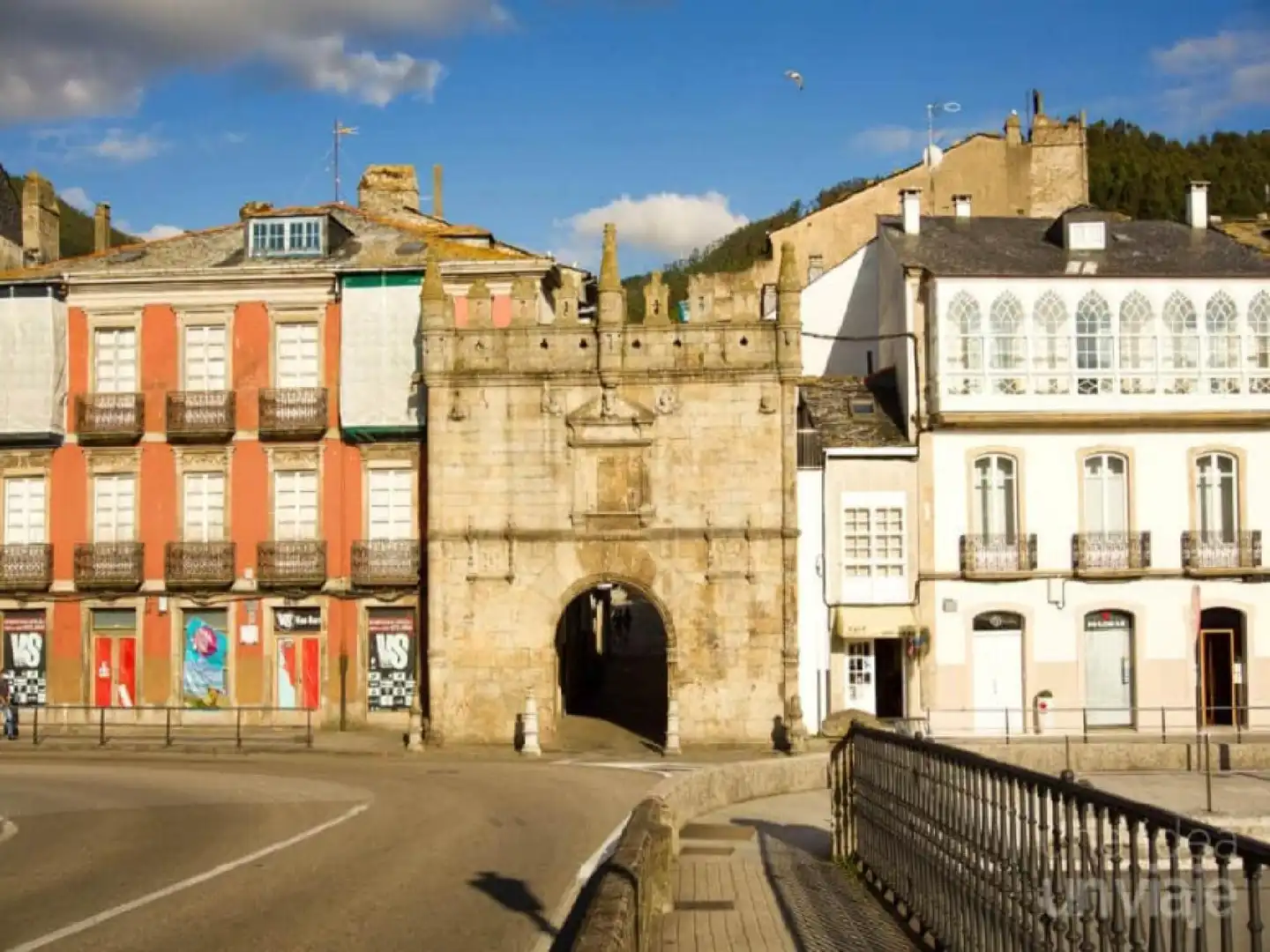Außenansicht von Wohnung zum Verkauf in Viveiro