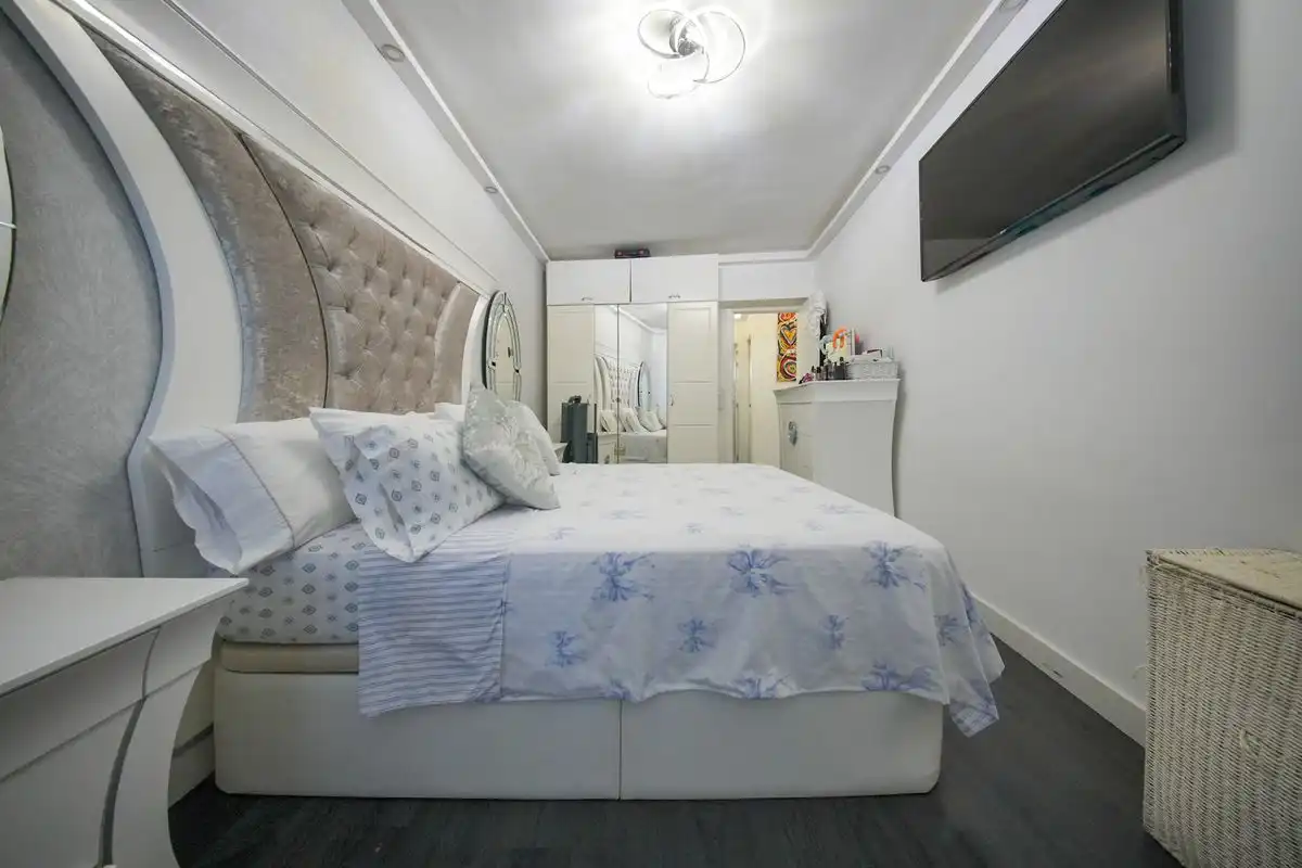 Habitación de Piso en venta en Madrid con Aire acondicionado y Calefacción