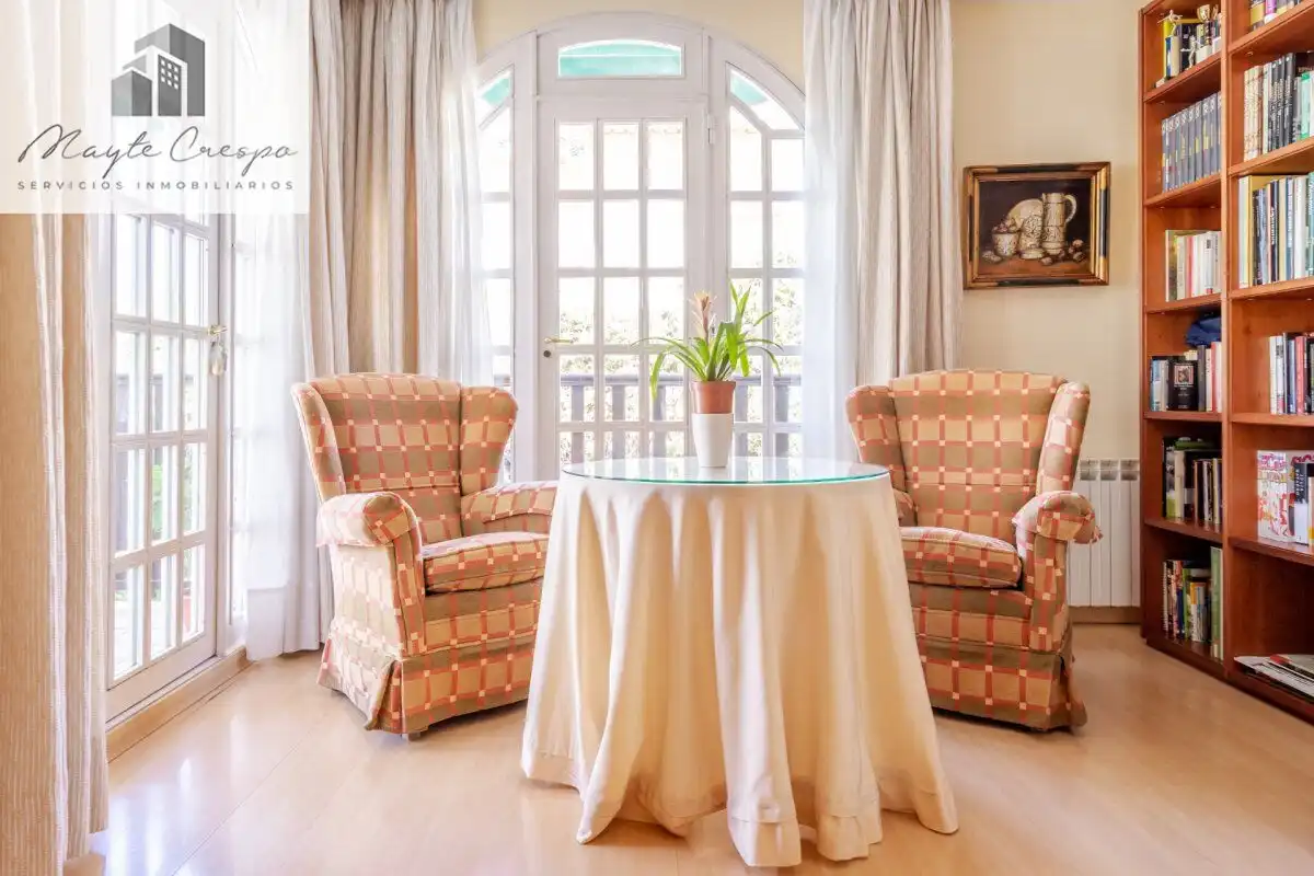 Comedor de Casa o chalet en venta en La Zubia con Aire acondicionado, Calefacción y Jardín privado