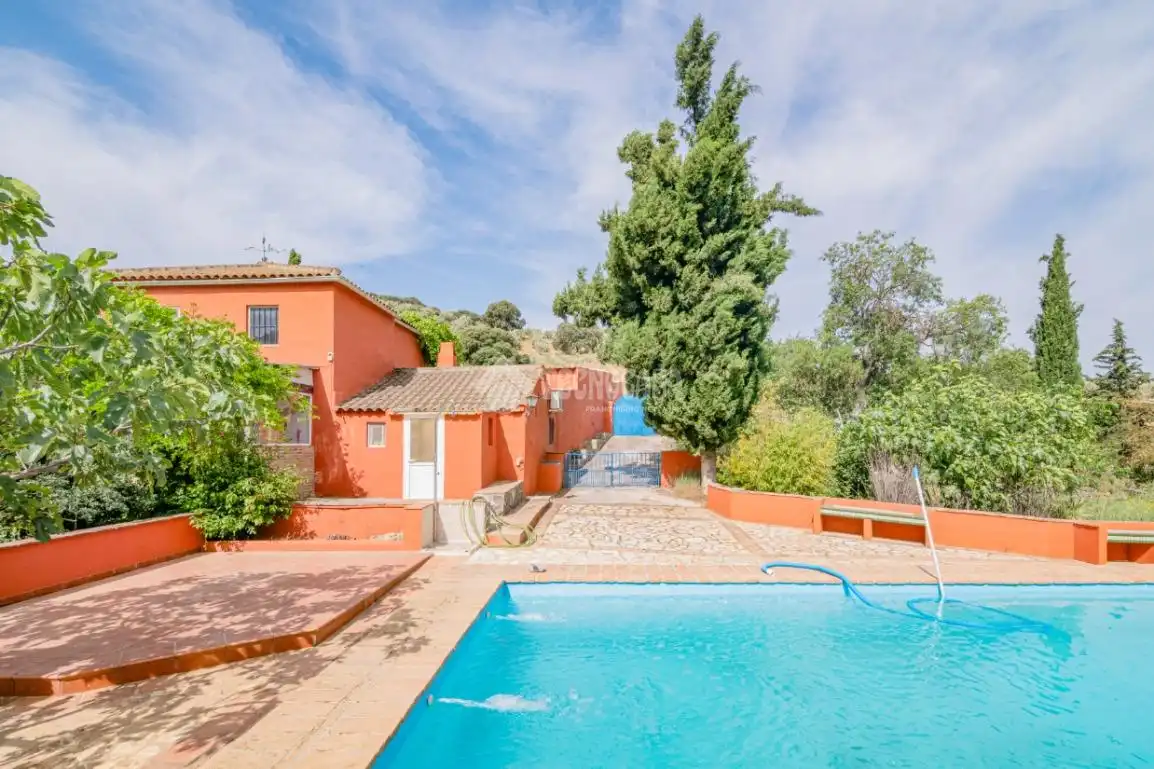 Vista exterior de Finca rústica en venda en Loja amb Aire condicionat, Jardí privat i Terrassa