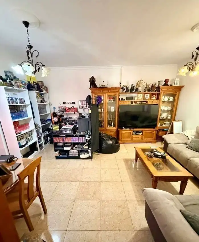 Sala de estar de Piso en venta en La Línea de la Concepción con Aire acondicionado