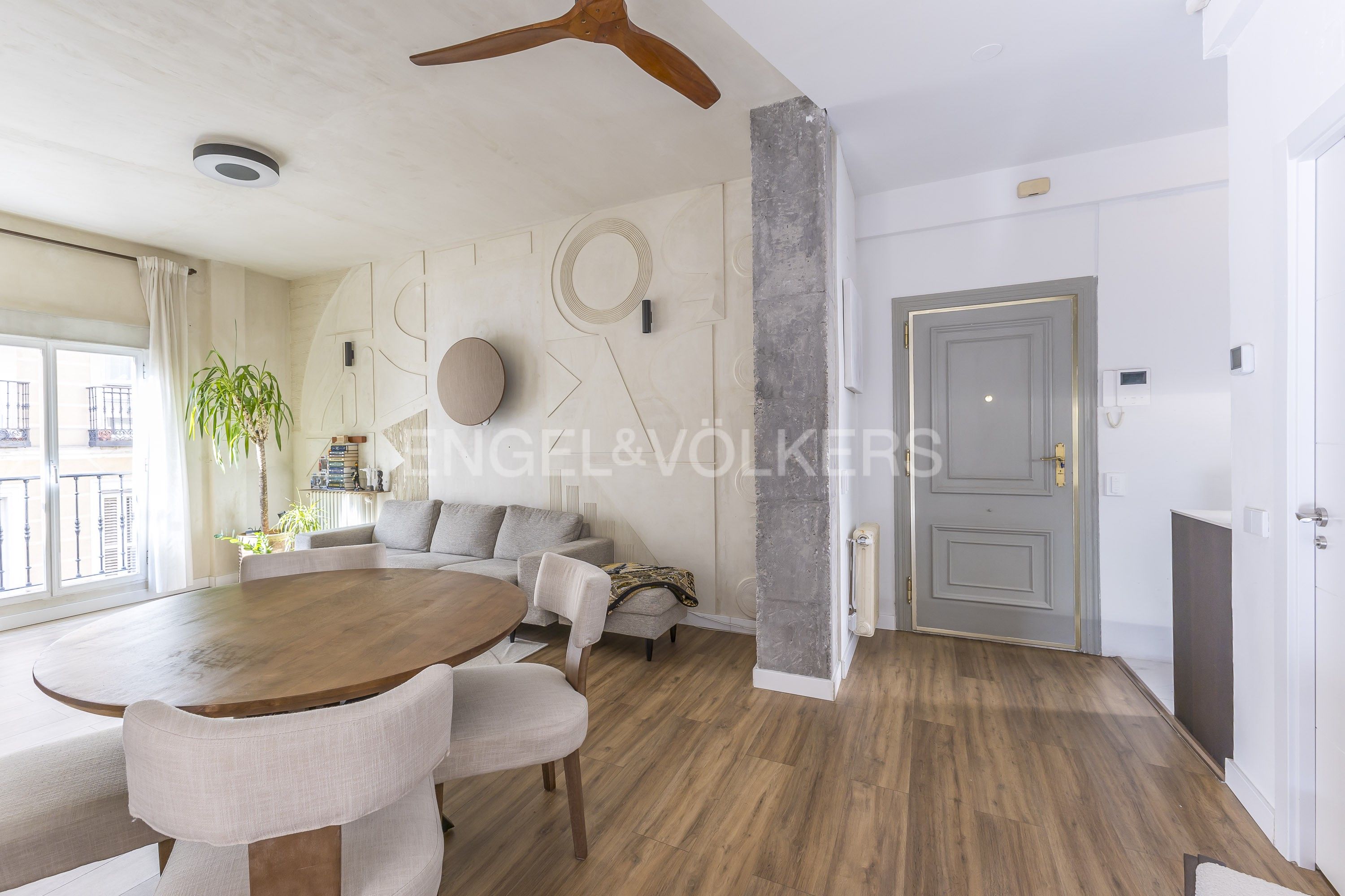 Living room of Flat for rent in  Madrid Capital  with Air Conditioner, Heating and Terrace