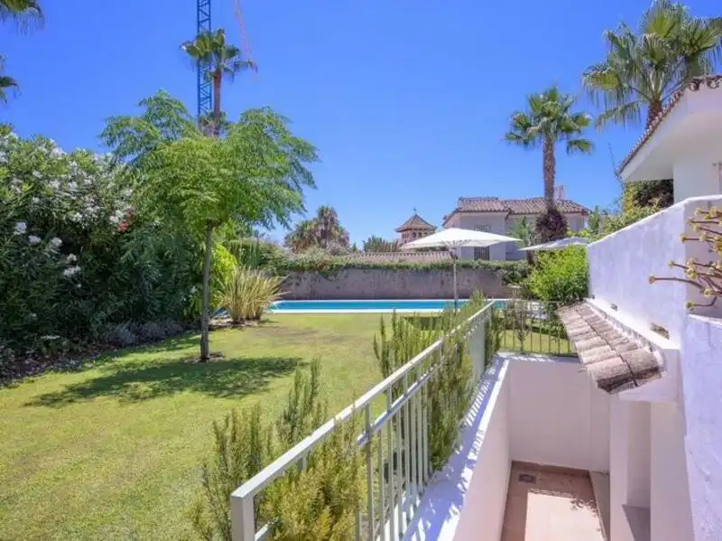 Jardí de Casa o xalet de lloguer en Marbella amb Aire condicionat, Calefacció i Jardí privat