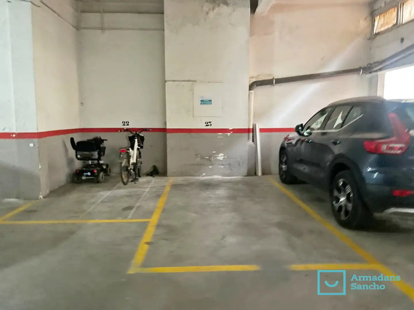 Garaje de alquiler en Carrer de Pi i Margall, 98, El Baix Guinardó