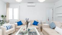 Living room of Flat for sale in  Barcelona Capital  with Air Conditioner, Heating and Balcony