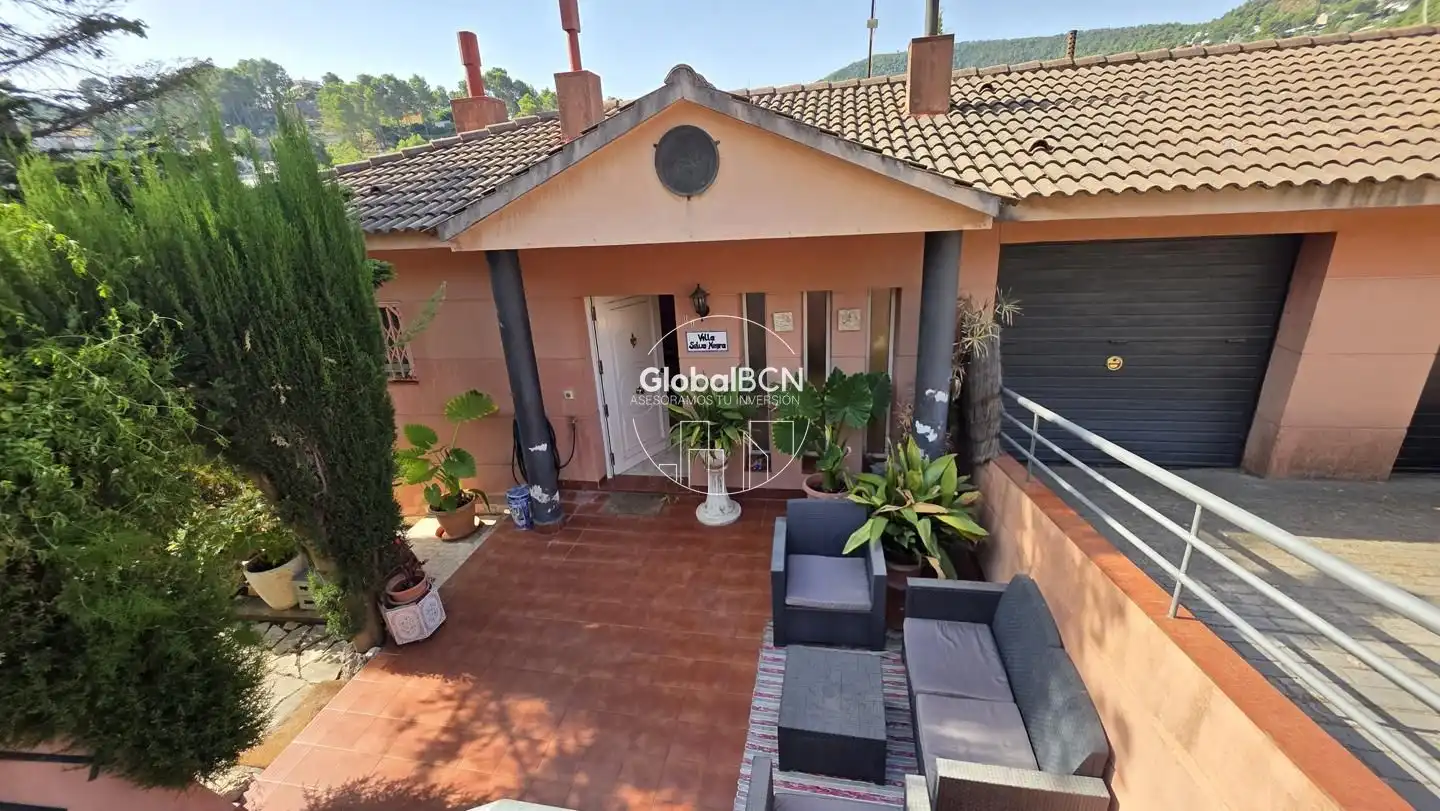 Casa a schiera con giardino in vendita a Avinguda dels Països Catalans, imagen 4