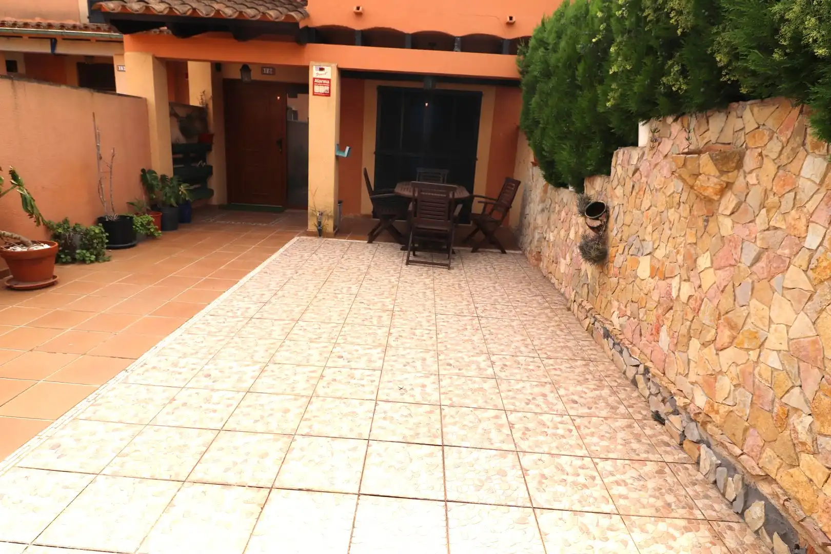 Terrasse von Einfamilien-Reihenhaus zur Miete in Llucmajor mit Klimaanlage, Privatgarten und Terrasse