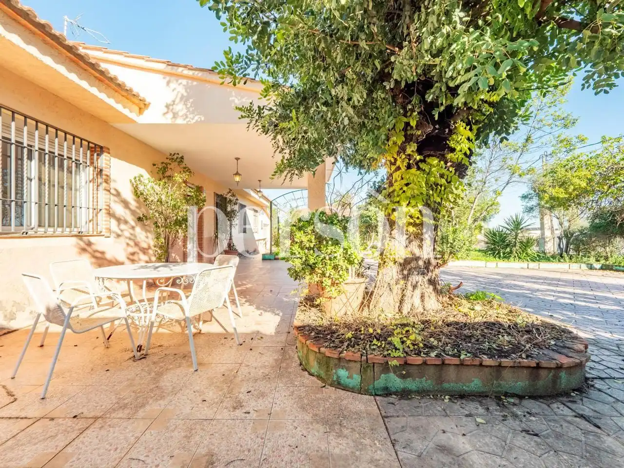 Vista exterior de Casa o chalet en venta en Chiva con Jardín privado, Terraza y Piscina