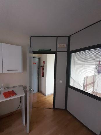 Photo 2 of Premises for sale in Calle del Concejal Tomás Serrano Guío, 2, Casco Histórico de Barajas,  Madrid Capital