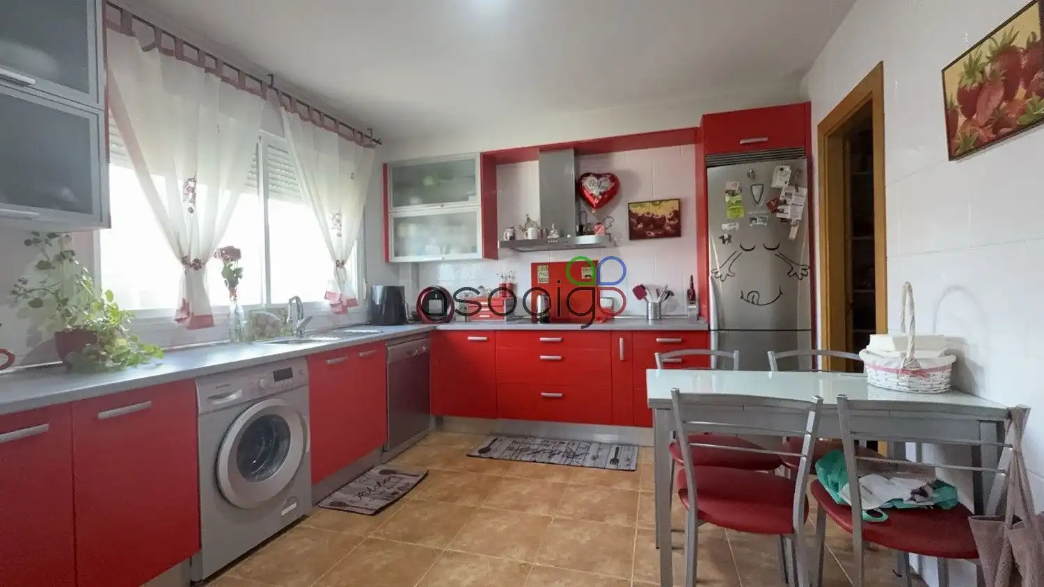 Cocina de Casa adosada en venta en Cabanillas del Campo con Calefacción, Jardín privado y Terraza