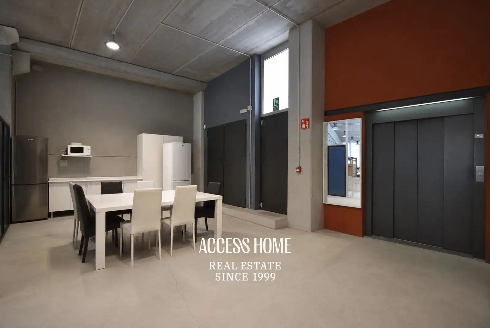 Nave industrial con ascensor en venta en Canyet - Pomar, imagen 13