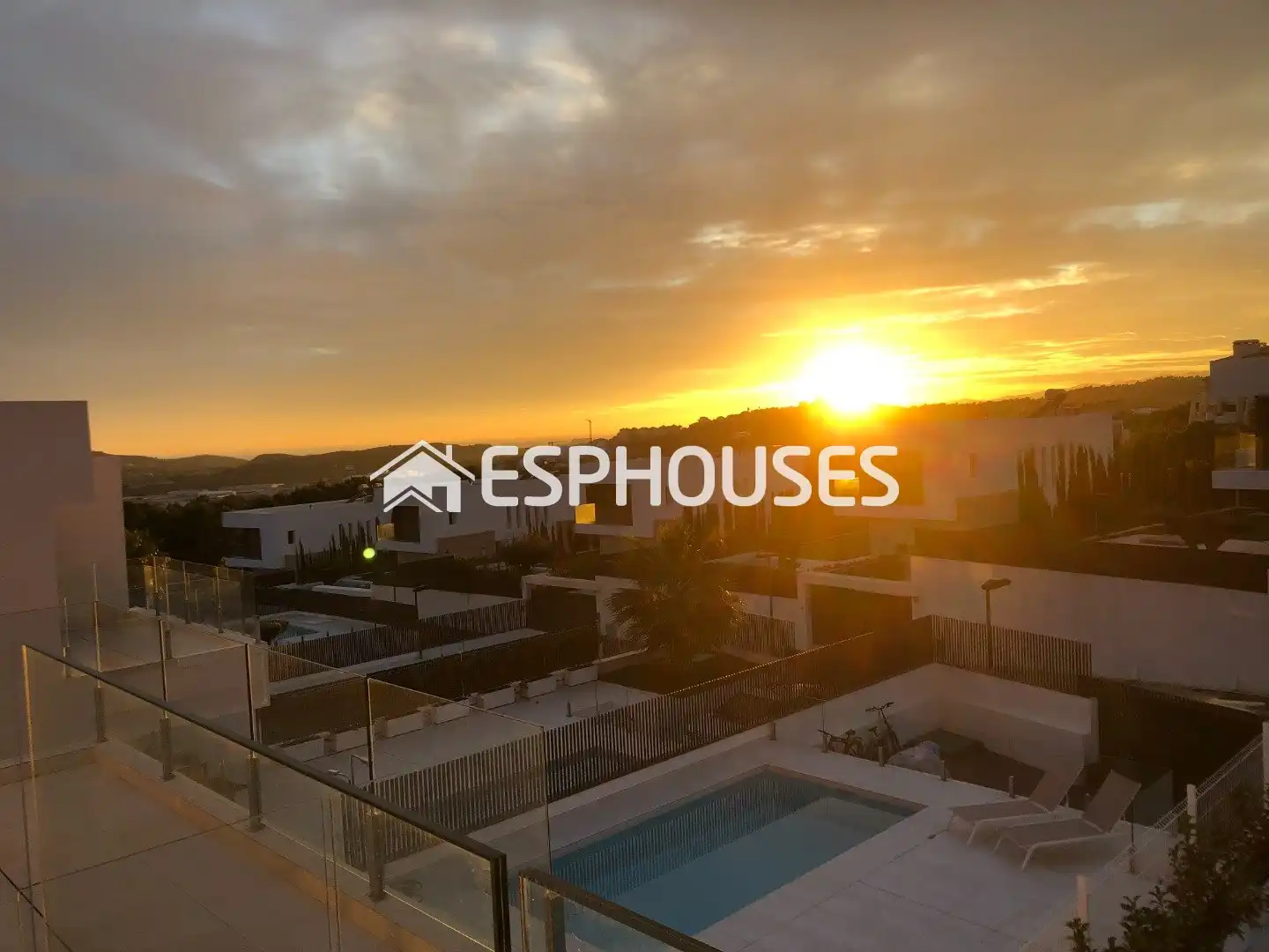 Casa a schiera con terrazza in vendita a Golf Bahía, imagen 26