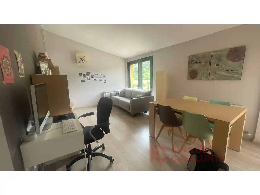 Bedroom of Flat for sale in Bescanó