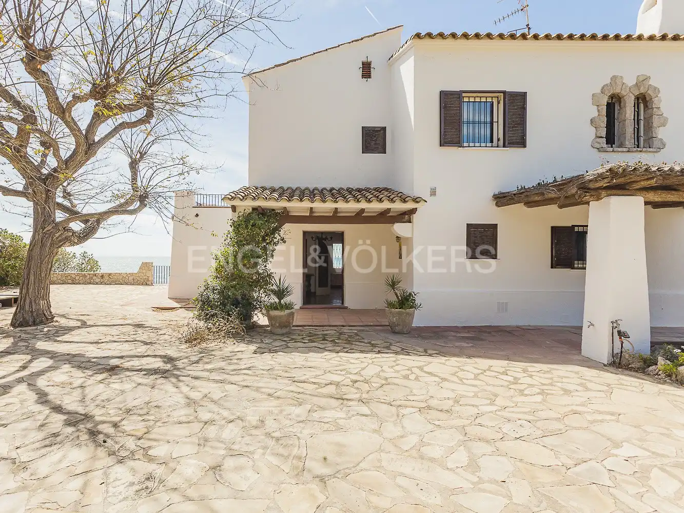 Vista exterior de Casa o xalet en venda en Sitges amb Calefacció, Jardí privat i Terrassa