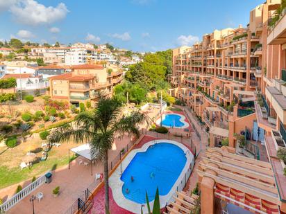 Vista exterior de Apartament en venda en Fuengirola amb Aire condicionat, Calefacció i Jardí privat