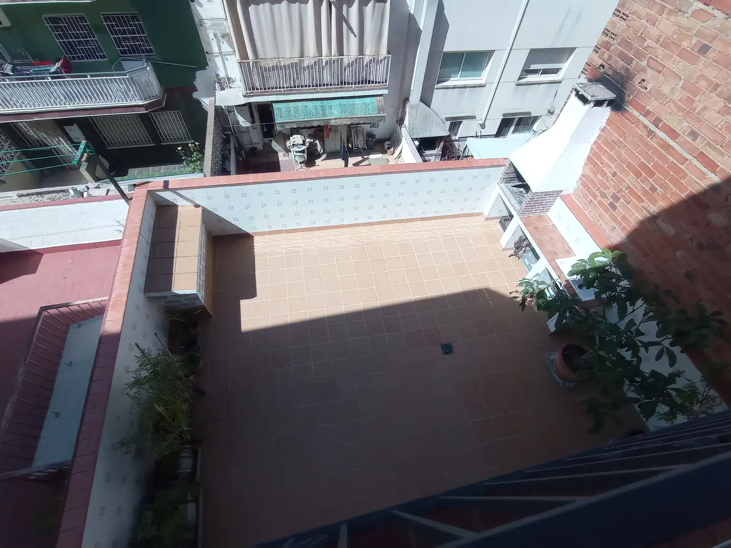 Terrasse von Einfamilien-Reihenhaus zum Verkauf in Santa Perpètua de Mogoda mit Klimaanlage, Heizung und Terrasse