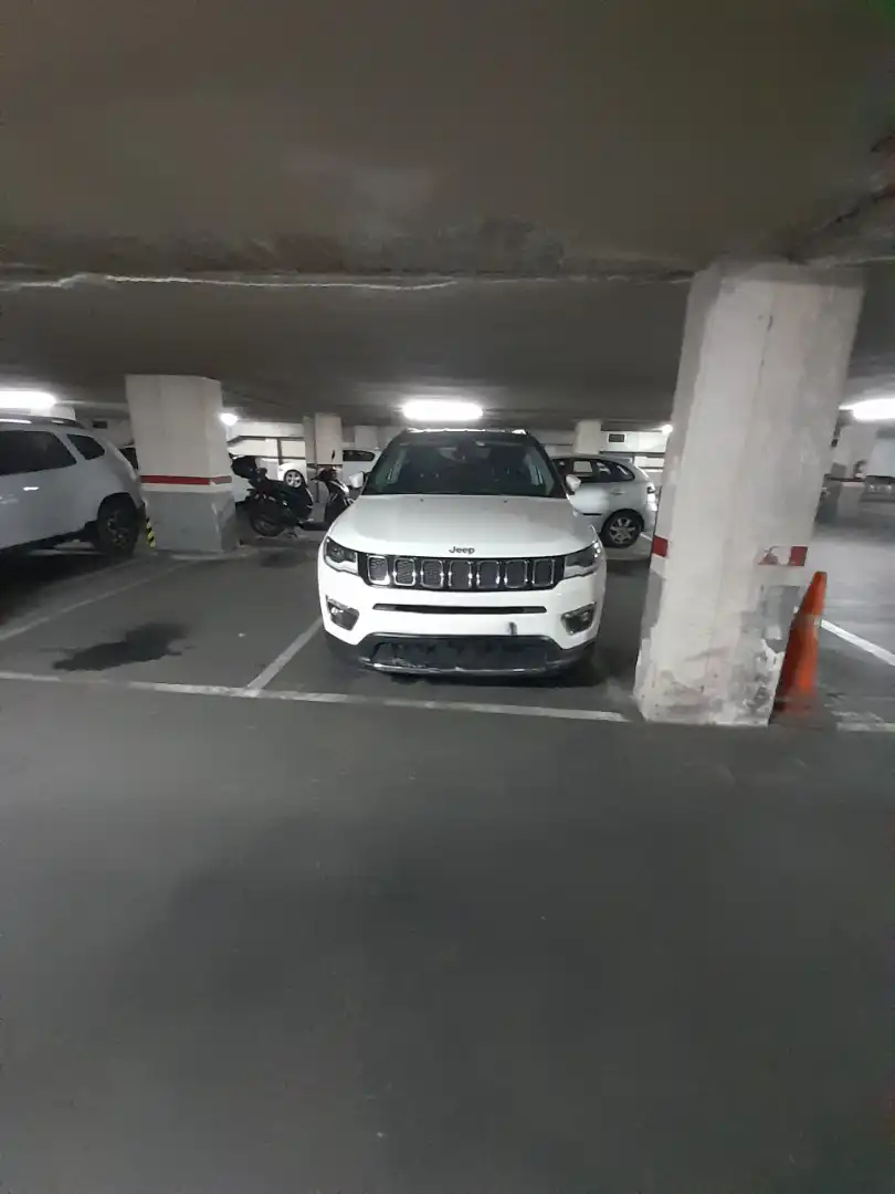 Aparcament de Garatge en venda en L'Hospitalet de Llobregat