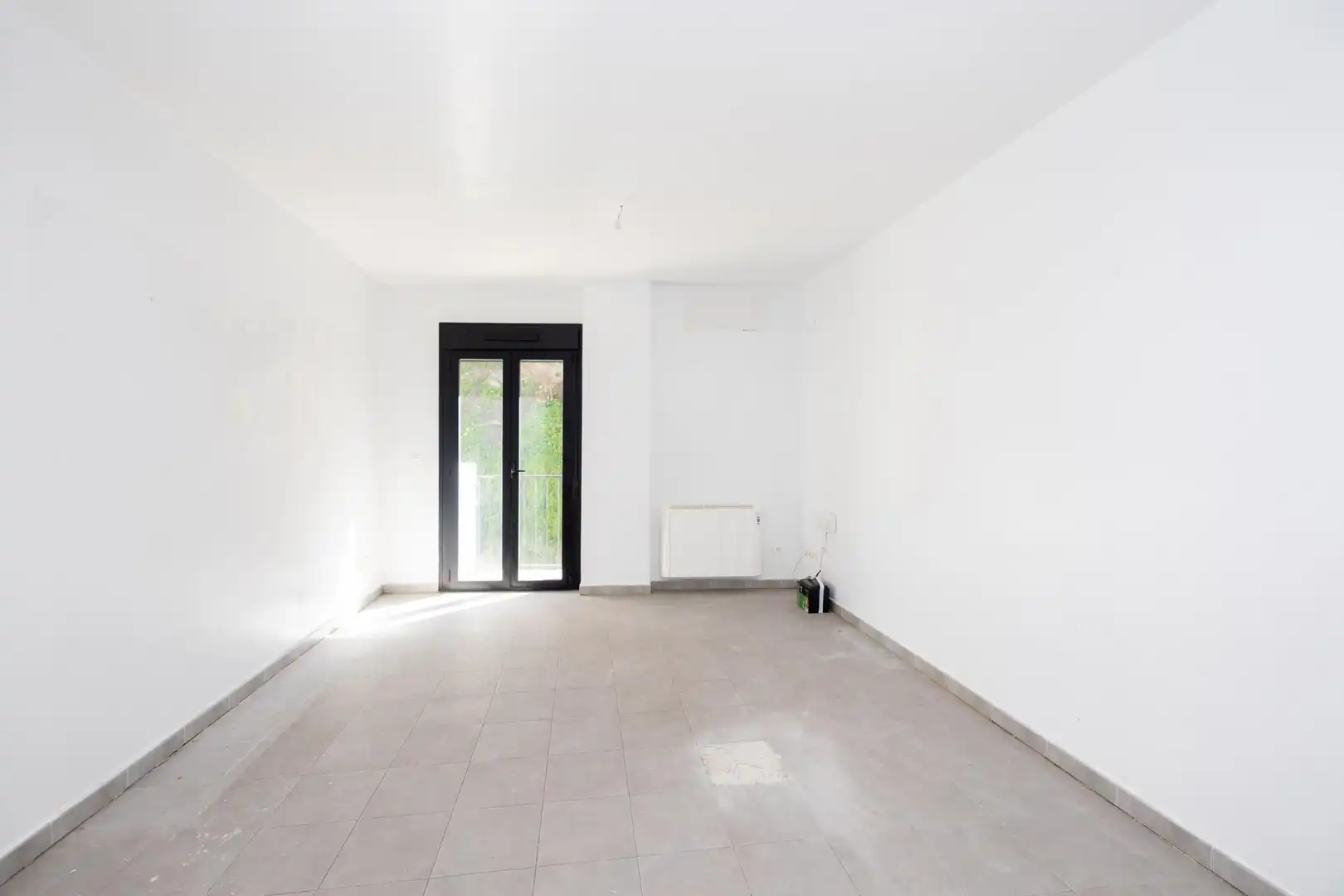 Wohnung zum Verkauf in Órgiva mit Heizung und Abstellraum