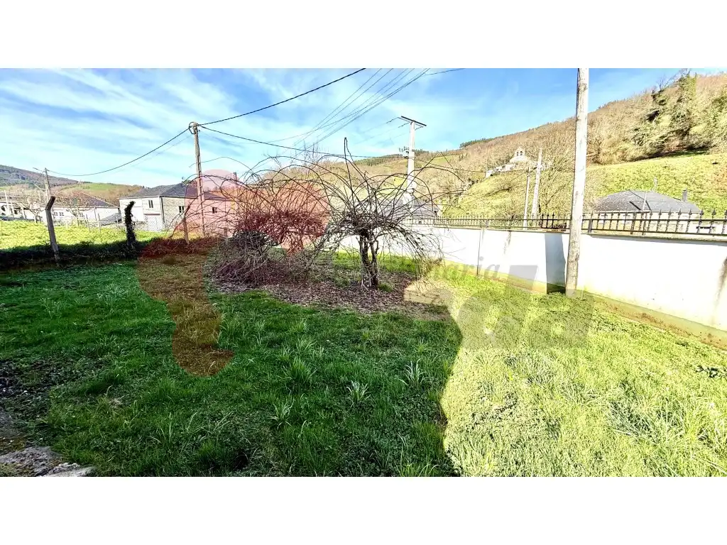 Casa o xalet en venda en Becerreá