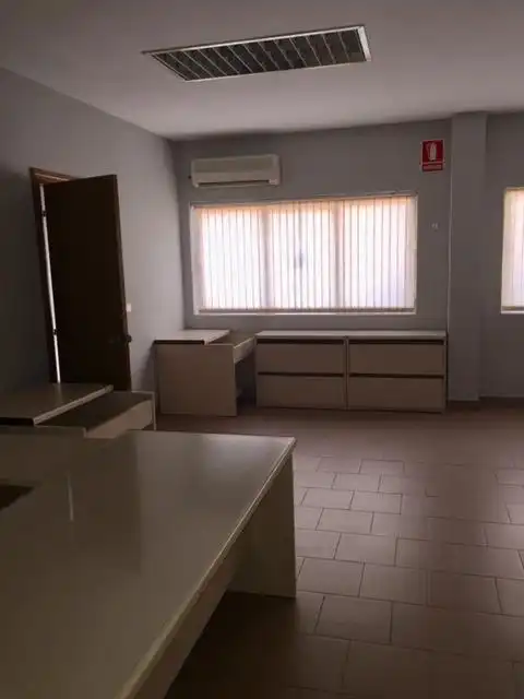 Local comercial de lloguer a Archivero Dimas Pérez, imagen 9