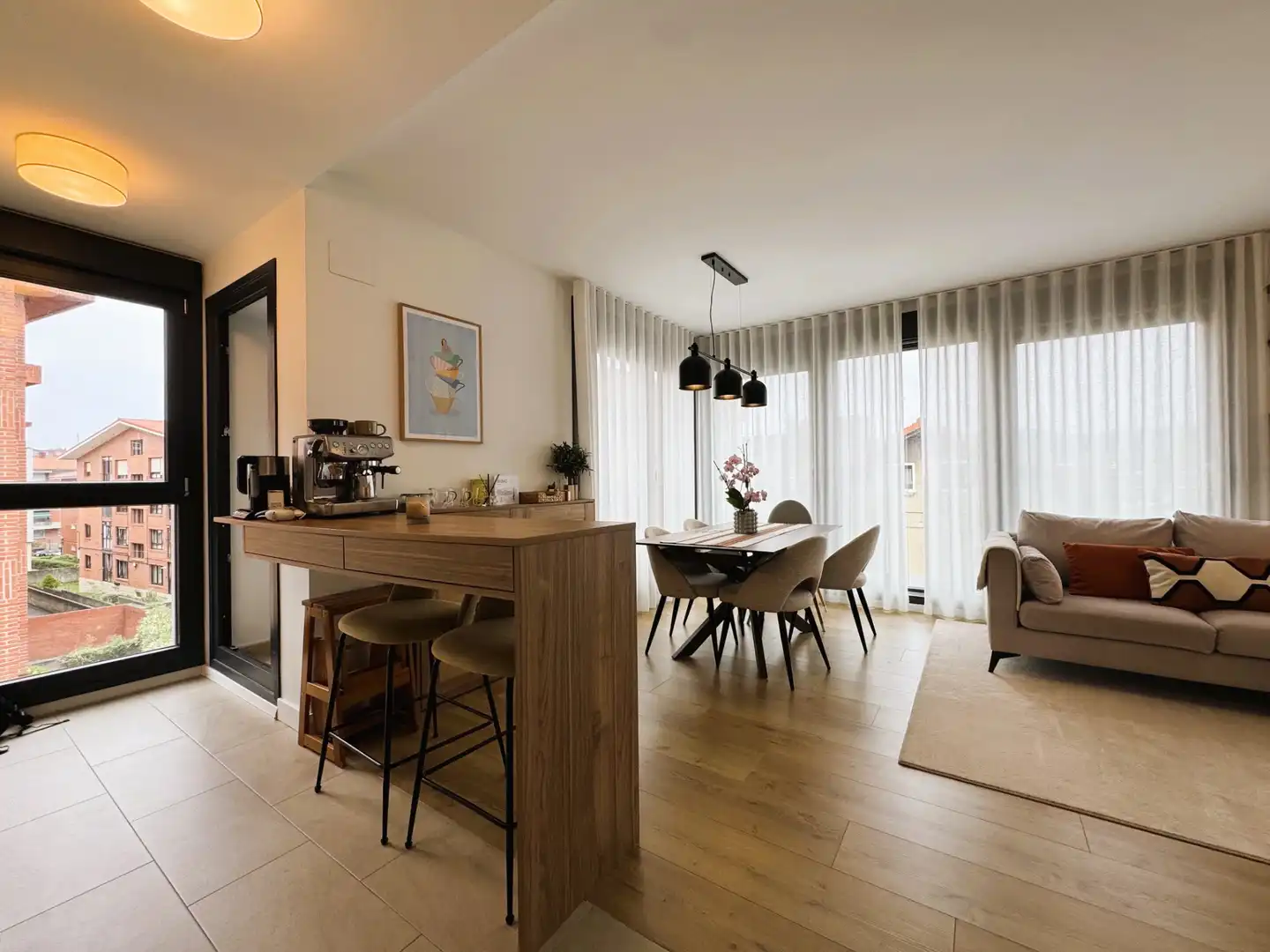 Comedor de Dúplex en venta en Getxo  con Aire acondicionado, Calefacción y Jardín privado