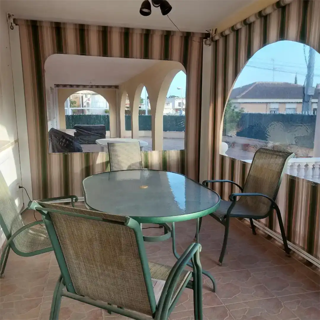 Terrassa de Casa o xalet en venda en Elche / Elx amb Jardí privat, Moblat i Forn