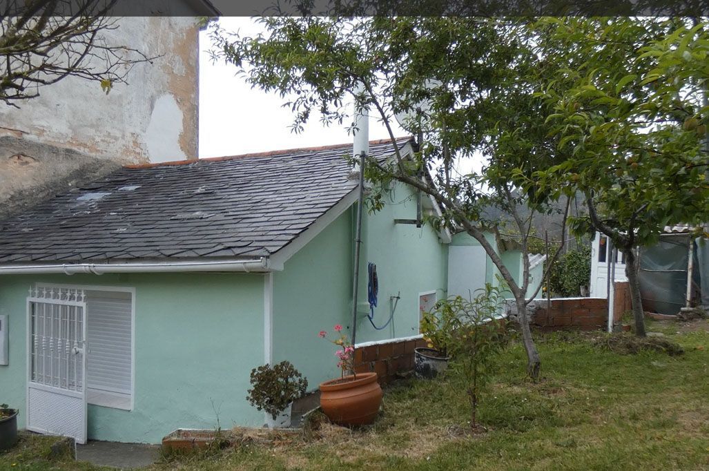 Exterior view of Single-family semi-detached for sale in Valdés - Luarca  with Private garden