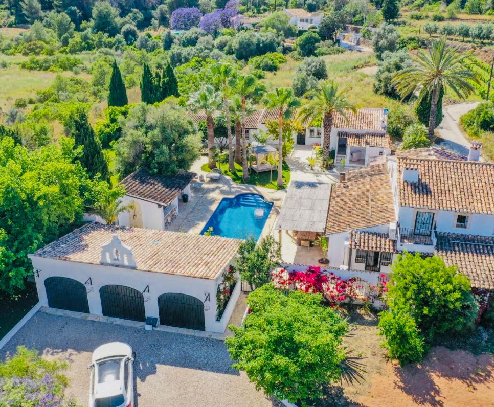 Exterior view of House or chalet for sale in Dénia  with Air Conditioner, Heating and Private garden