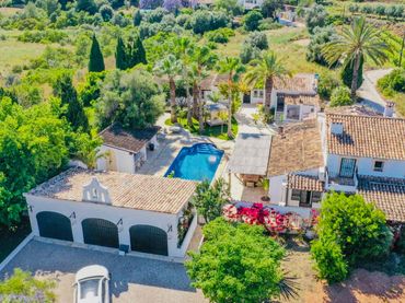 Detached house with balcony for sale in Jesús Pobre