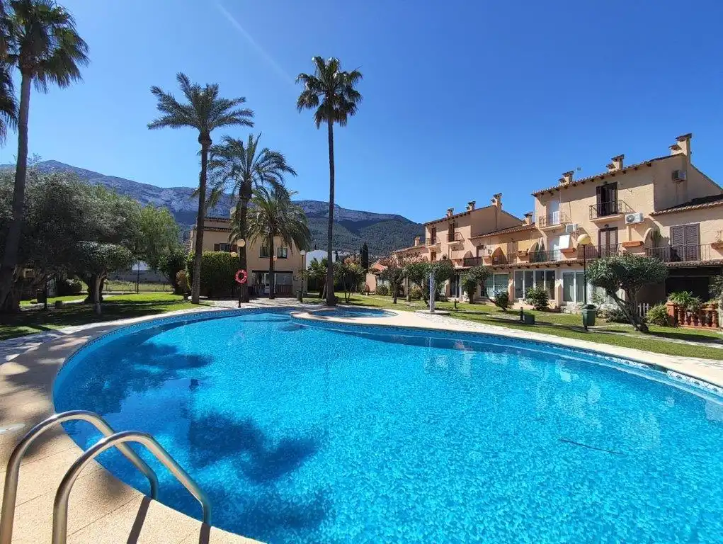 Reihenhaus mit Pool zum Verkauf in El Montgó, imagen 2