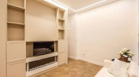 Foto 3 de Piso en venta en Fuente del Berro, Madrid Capital
