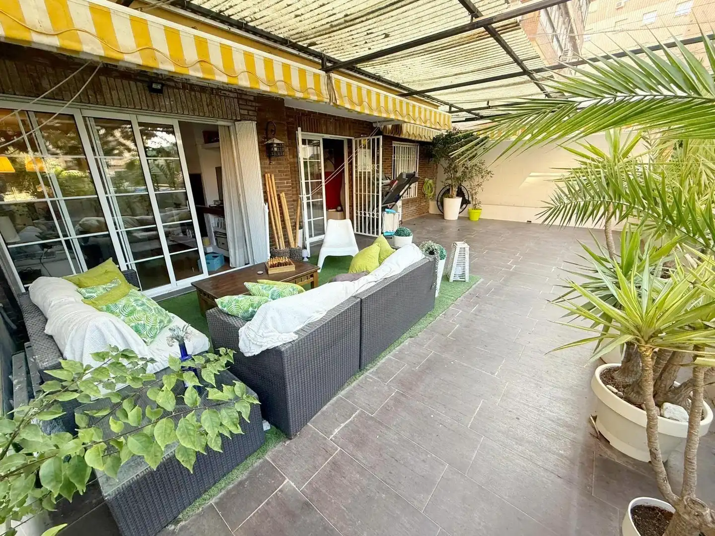 Terrassa de Pis en venda en Málaga amb Aire condicionat, Calefacció i Jardí privat