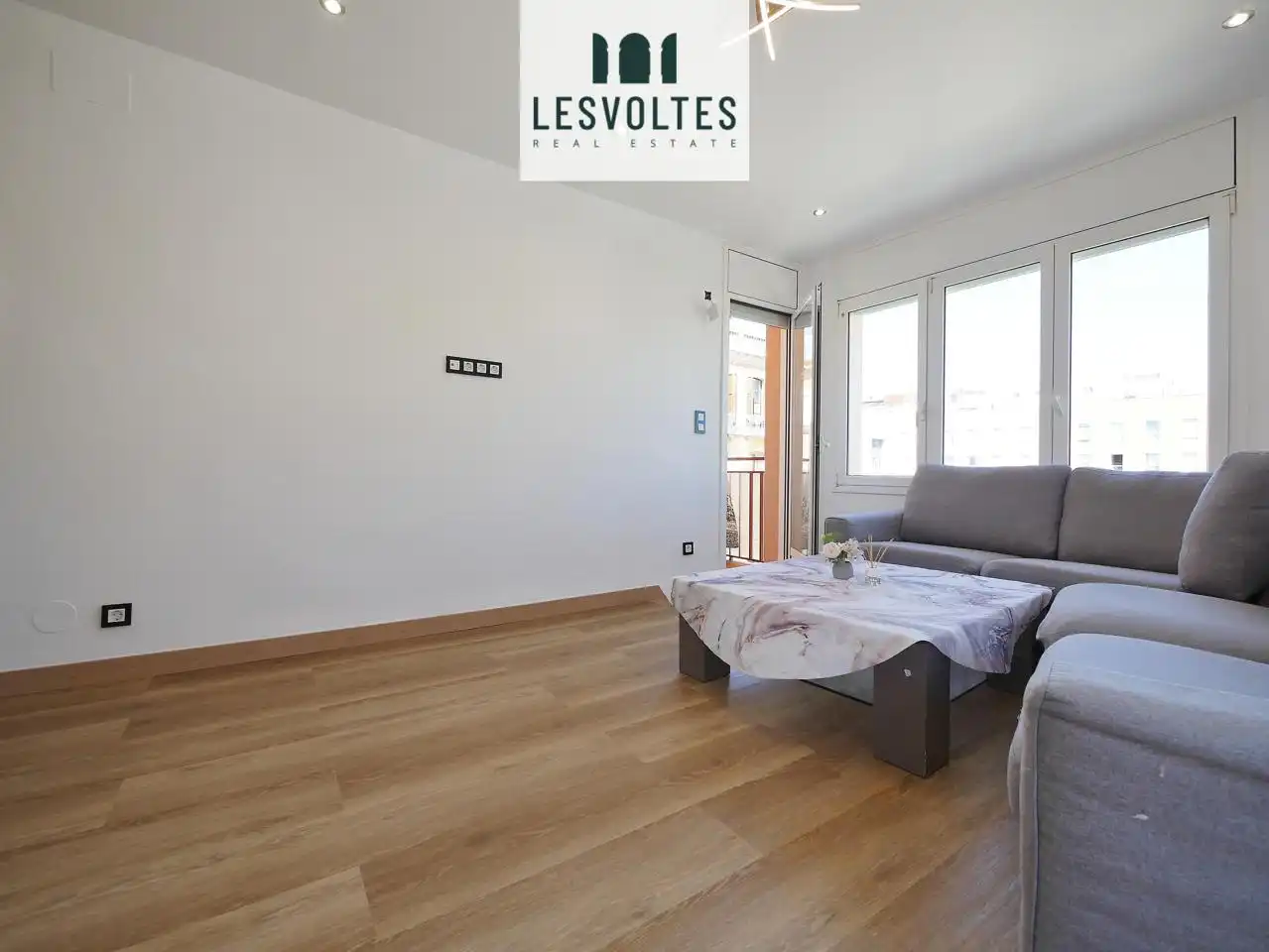 Wohnzimmer von Wohnung zum Verkauf in Palafrugell mit Heizung, Parkett und Balkon