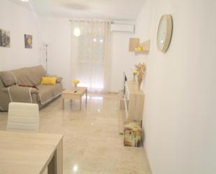 Sala d'estar de Apartament de lloguer en Armilla amb Aire condicionat i Balcó