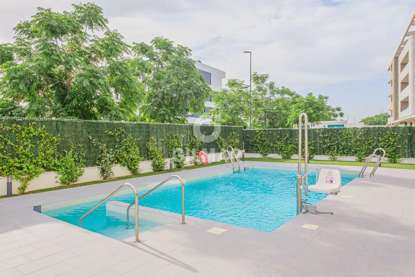 Piscina de Àtic en venda en Sevilla amb Calefacció, Jardí privat i Traster