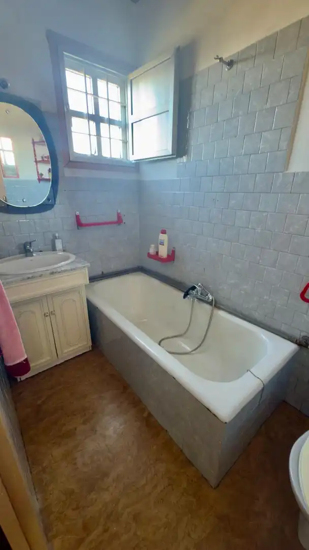 Baño de Finca rústica en venta en Cenlle con Jardín privado, Terraza y Trastero