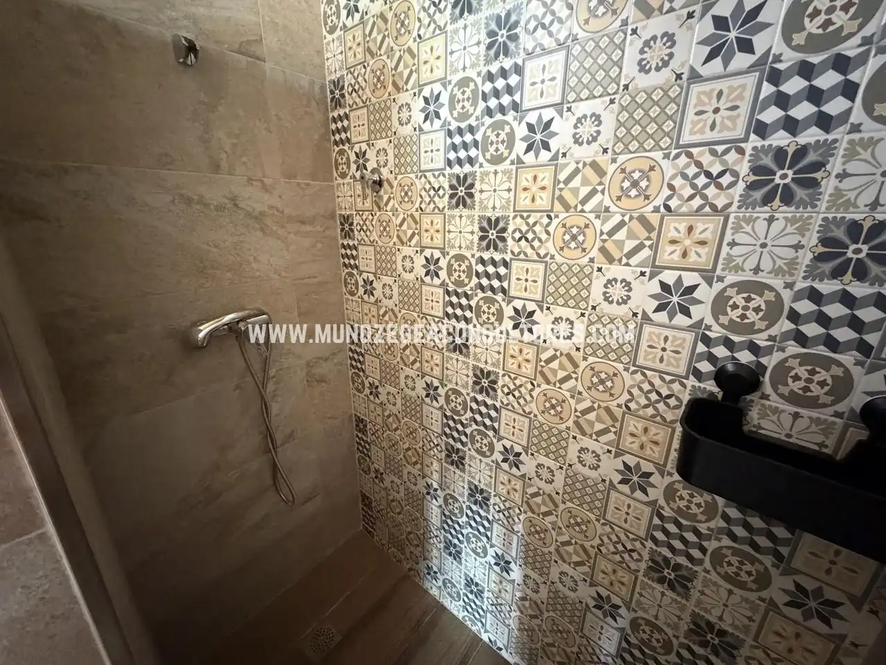 Badezimmer von Haus oder Chalet zur Miete in Encinas Reales mit Privatgarten, Terrasse und Schwimmbad