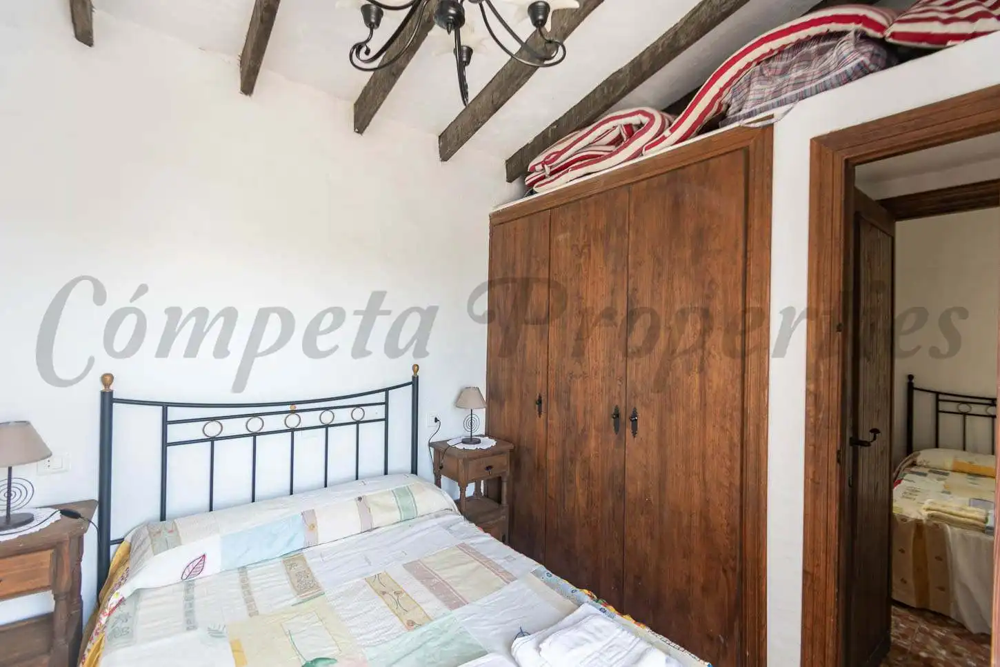 Schlafzimmer von Country house zum Verkauf in Sedella mit Klimaanlage, Privatgarten und Terrasse