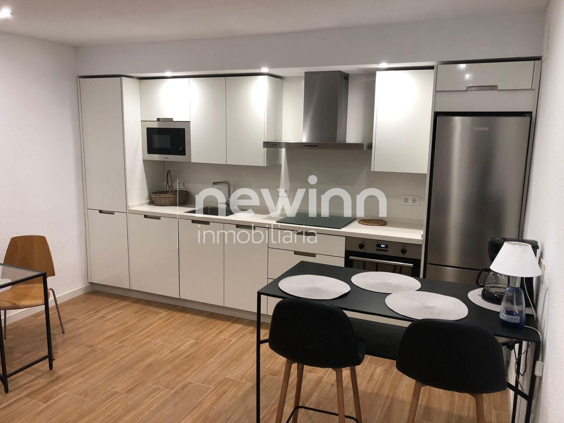 Cocina de Apartamento de alquiler en  Córdoba Capital con Aire acondicionado, Trastero y Amueblado